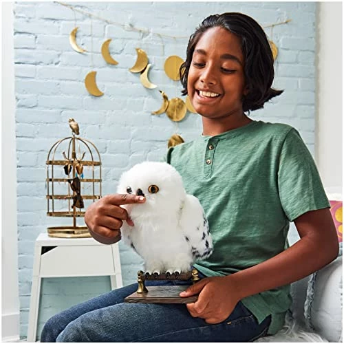 Discount β Harry Potter, Enchanting Hedwig Interactive Owl With Over 15 Sounds And Movements And Hogwarts Envelope, Kids Toys For Ages 5 And Up Hedwig (interactive) π 3 Discount β Harry Potter, Enchanting Hedwig Interactive Owl With Over 15 Sounds And Movements And Hogwarts Envelope, Kids Toys For Ages 5 And Up Hedwig (interactive) π - Image 3